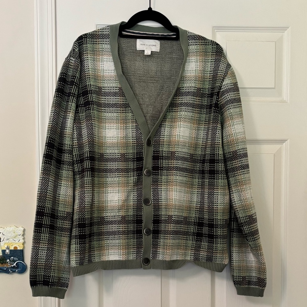 Sun + Stone Men’s Luna Boxy-Fit Plaid Cardigan
